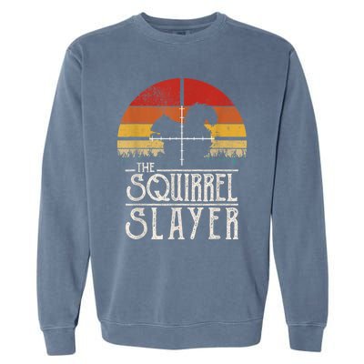 Vintage Sunset Retro Style Squirrel Hunting Squirrel Slayer Garment-Dyed Sweatshirt