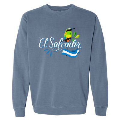 Vos Solo Sos Paja Salvadoran Slang El Salvador Flag Torogoz Garment-Dyed Sweatshirt