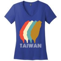 Vintage Taiwan Gift I Love Taiwan Map Gift Women's V-Neck T-Shirt