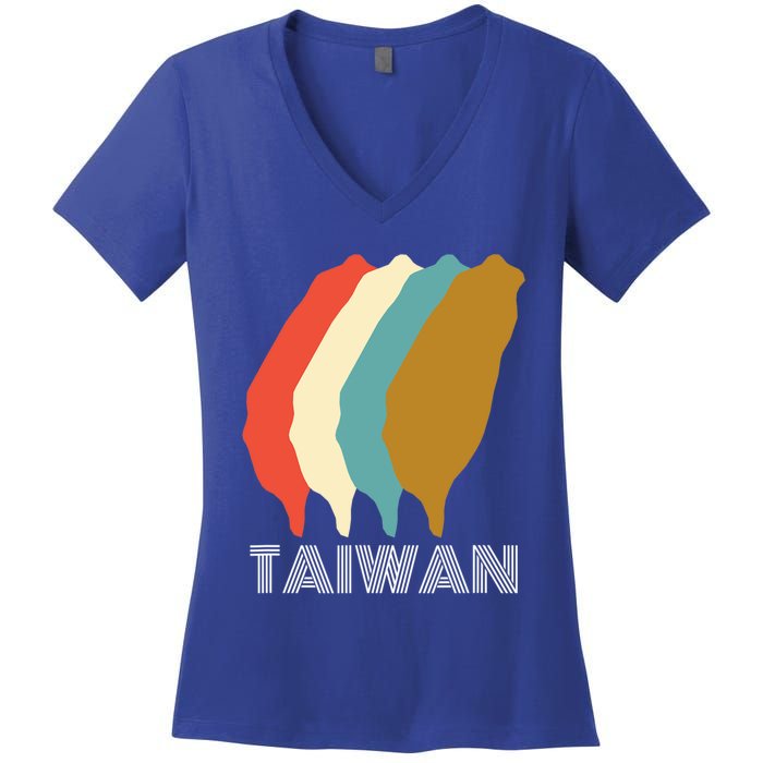 Vintage Taiwan Gift I Love Taiwan Map Gift Women's V-Neck T-Shirt