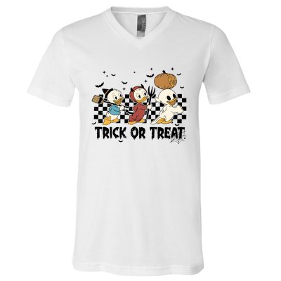 Vintage Trick Or Treat Three Ducks Halloween Funny Duck Spooky Season V-Neck T-Shirt