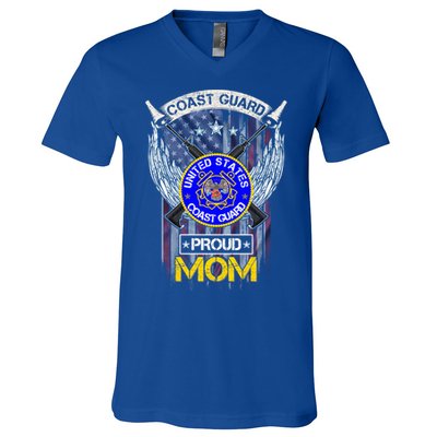 Vintage Usa American Flag Us Coast Guard Proud Veteran Mom Cute Gift V-Neck T-Shirt