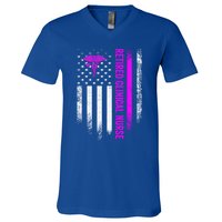 Vintage Usa Flag Proud Retired Clinical Nurse Retiret Gift V-Neck T-Shirt