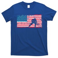 Vintage Us Flag Hockey Player Great Gift American Flag Gift T-Shirt