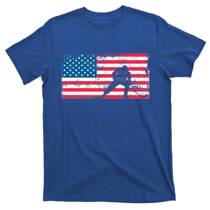 Vintage Us Flag Hockey Player Great Gift American Flag Gift T-Shirt