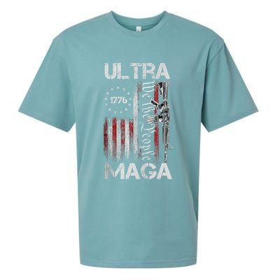 Vintage Usa Flag Ultra Maga Gun Usa Sueded Cloud Jersey T-Shirt