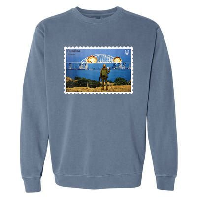 Vintage Ukraine Stamp Crimea Bridge Peninsula Ukraine Garment-Dyed Sweatshirt