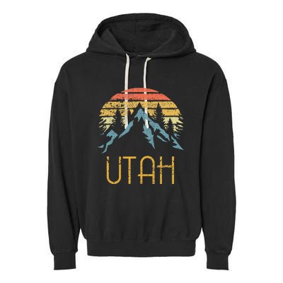 Vintage UT Utah Mountains Outdoor Adventure Garment-Dyed Fleece Hoodie