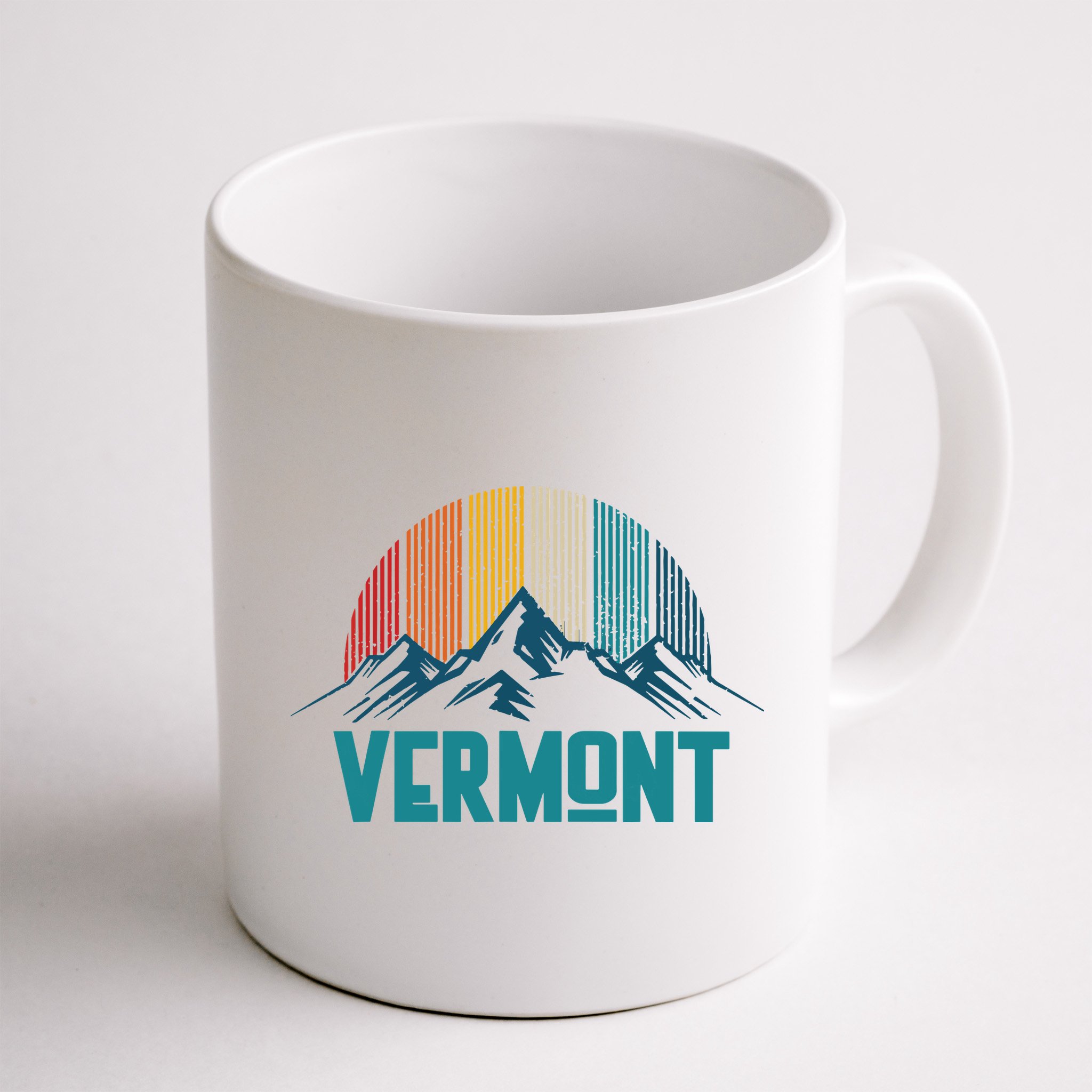 Vermont Vintage Mountains Nature Hiking Souvenir Gift Mug