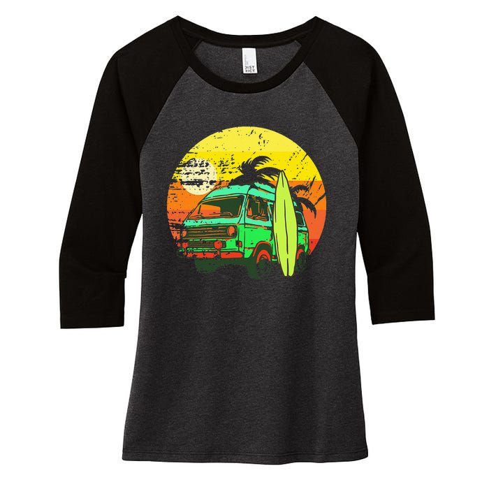 Vintage Van Van Life Distressed Sunset Retro Van Women's Tri-Blend 3/4-Sleeve Raglan Shirt