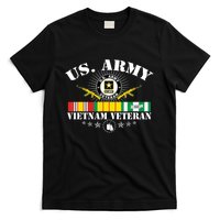 Vietnam Veteran With US Flag With Combat Boots Patriotic T-Shirt