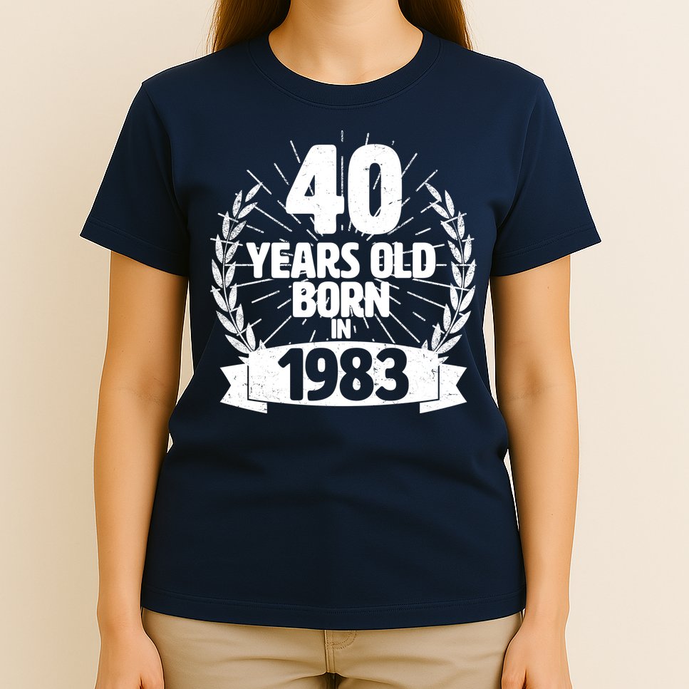 Vintage Wreath 40 Years Old Born In 1983 Birthday T-Shirt