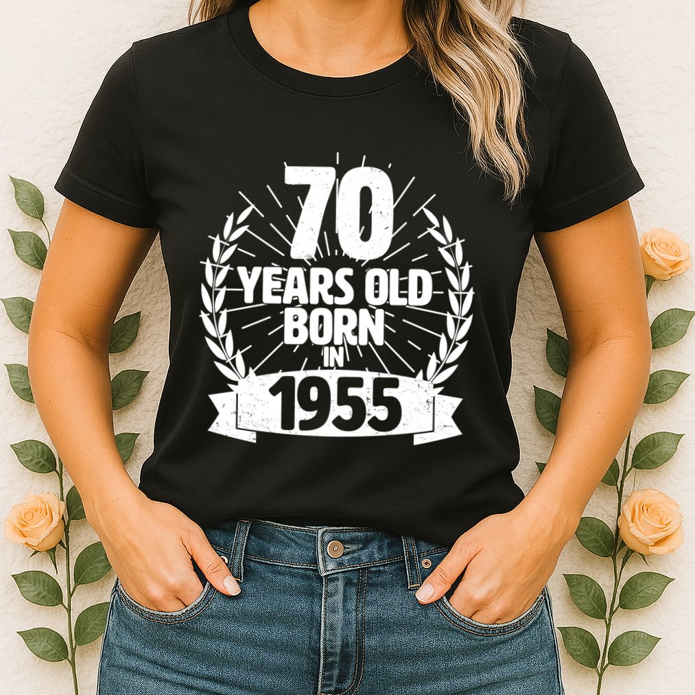 Vintage Wreath 70 Years Old Born In 1955 Birthday Womens T-Shirt