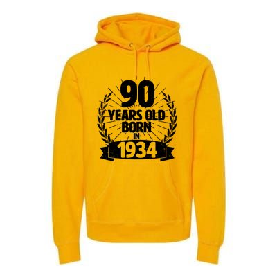 Vintage Wreath 90 Years Old Born In 1934 Birthday Premium Hoodie