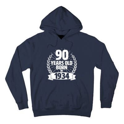 Vintage Wreath 90 Years Old Born In 1934 Birthday Tall Hoodie