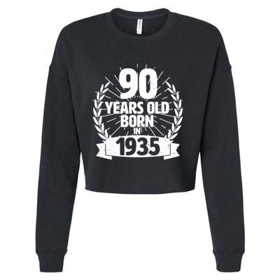 Vintage Wreath 90 Years Old Born In 1935 Birthday Cropped Pullover Crew