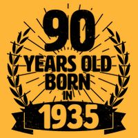 Vintage Wreath 90 Years Old Born In 1935 Birthday Kids T-Shirt