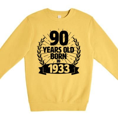 Vintage Wreath 90 Years Old Born In 1933 Birthday Premium Crewneck Sweatshirt