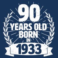 Vintage Wreath 90 Years Old Born In 1933 Birthday T-Shirt