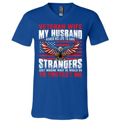 Veteran Wife Army Husband Soldier Saying Cool Military Usa V-Neck T-Shirt