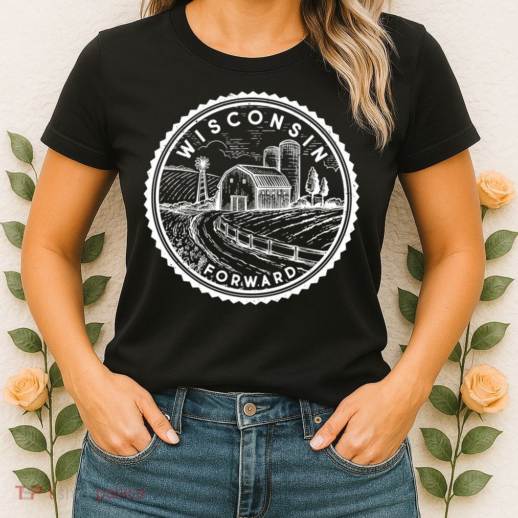 Vintage Wisconsin Forward Farmland Emblem Seal Womens T-Shirt