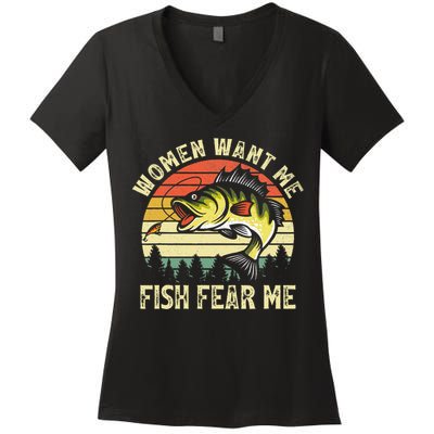 Vintage Women Want Me Fish Bass Fear Me Funny Lover Fishing Women's V-Neck T-Shirt