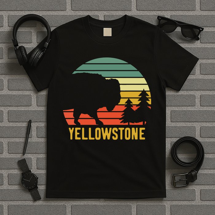 Vintage Yellowstone National Park Retro Travel Buffalo Bison T-Shirt