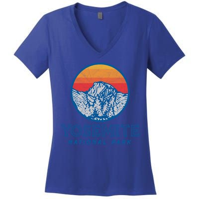 Vintage Yosemite National Park Eighties Graphic Badge Cool Gift Women's V-Neck T-Shirt