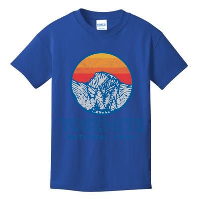 Vintage Yosemite National Park Eighties Graphic Badge Cool Gift Kids T-Shirt