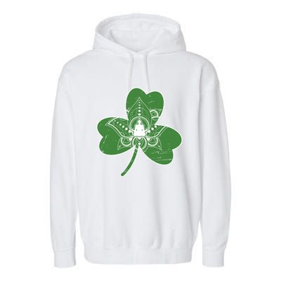 Vintage Yoga Shamrock Yoga Irish Shamrock St Patricks Day Gift Garment-Dyed Fleece Hoodie