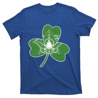 Vintage Yoga Shamrock Yoga Irish Shamrock St Patricks Day Gift T-Shirt