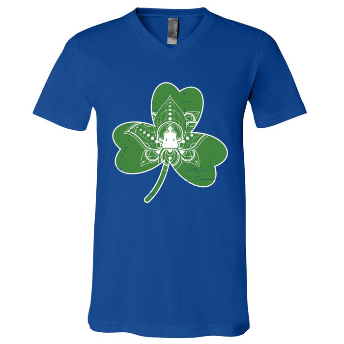 Vintage Yoga Shamrock Yoga Irish Shamrock St Patricks Day Gift V-Neck T-Shirt