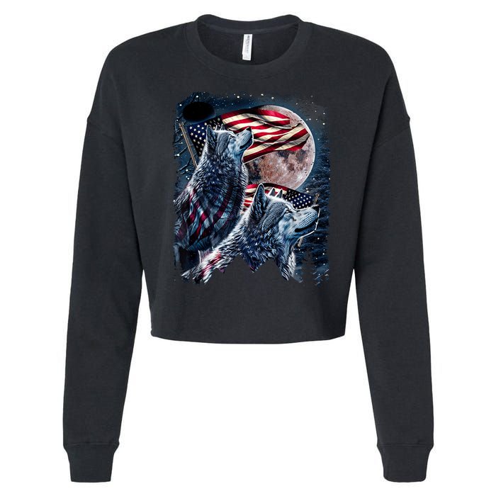 Wolf 4th Of July American Flag Howling Wolves Under Moon Cropped Pullover Crew