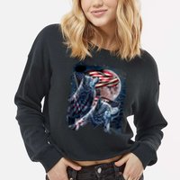 Wolf 4th Of July American Flag Howling Wolves Under Moon Cropped Pullover Crew