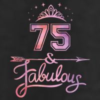 Wo 75 Years Old And Fabulous Happy 75th Birthday Present 7 Panel Mesh Trucker Snapback Hat