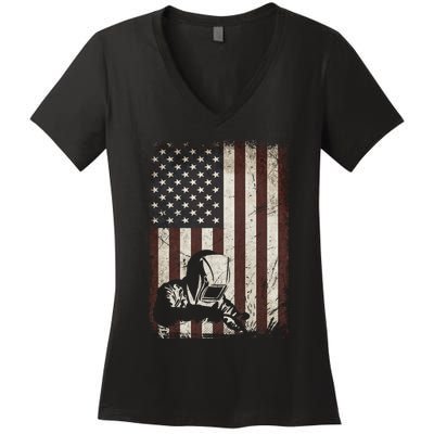 Welder American Flag Vintage Weld Welding Helmet Funny Gift Men Meaningful Gift Women's V-Neck T-Shirt