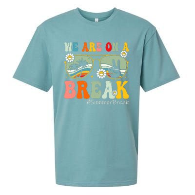 We Are On A Break Teacher Summer Break Beach Vacation Teacher Retro Sueded Cloud Jersey T-Shirt