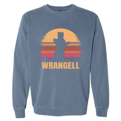 Wrangell Alaska Vintage Bear Ak Retro Distressed 80s Sunset Garment-Dyed Sweatshirt