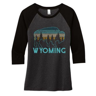 Wyoming Bison American Buffalo Vintage Souvenir Gift Women's Tri-Blend 3/4-Sleeve Raglan Shirt