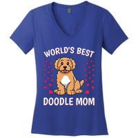 World's Best Doodle Mom Goldendoodle Mama Mother Gift Women's V-Neck T-Shirt