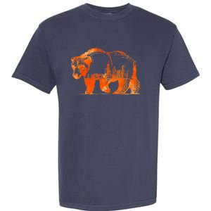 Walking Bear Silhouette Downtown Chicago City Skyline Gift Garment-Dyed Heavyweight T-Shirt