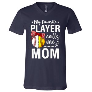 Wo Baseball Softball My Favorite Player Calls Me Mom Mother Day V-Neck T-Shirt