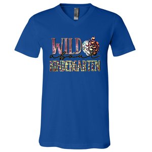 Welcom Back To School Day Teacher Wild About Kindergarten Gift V-Neck T-Shirt