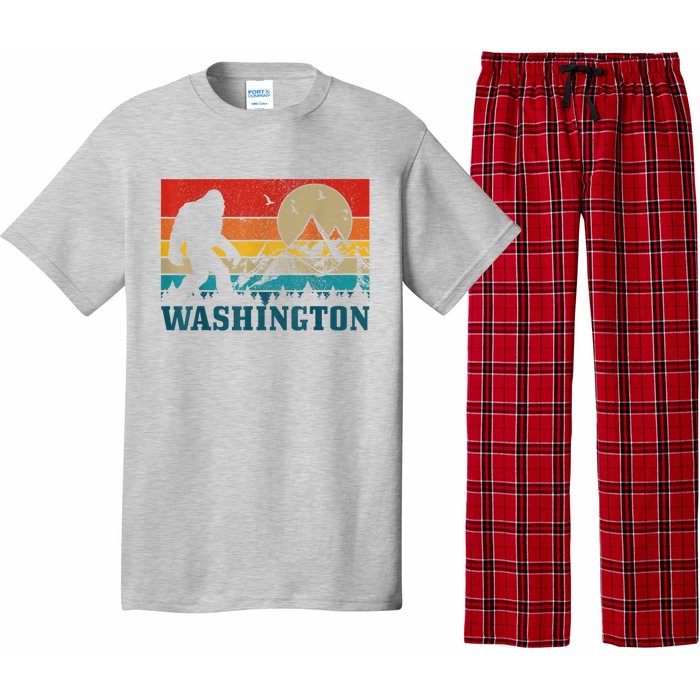 Washington Bigfoot Vintage Mountains Hiking Hunter Pajama Set