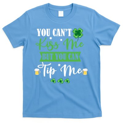 Waitress Bartender Waiter St Patrick's Day Lucky Shamrock Cool Gift T-Shirt
