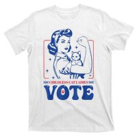 Woman Childless Cat Ladies Vote Retro Election 2024 Usa Gift T-Shirt