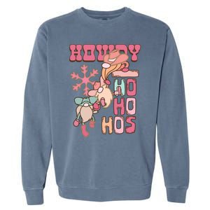 Western Christmas Santa Pink Christmas Howdy Ho Ho Hos Gift Garment-Dyed Sweatshirt