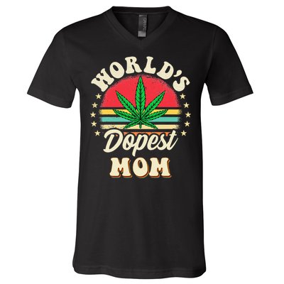 Worlds Dopest Mom Vintage Sunset 420 Family Matching Outfits V-Neck T-Shirt