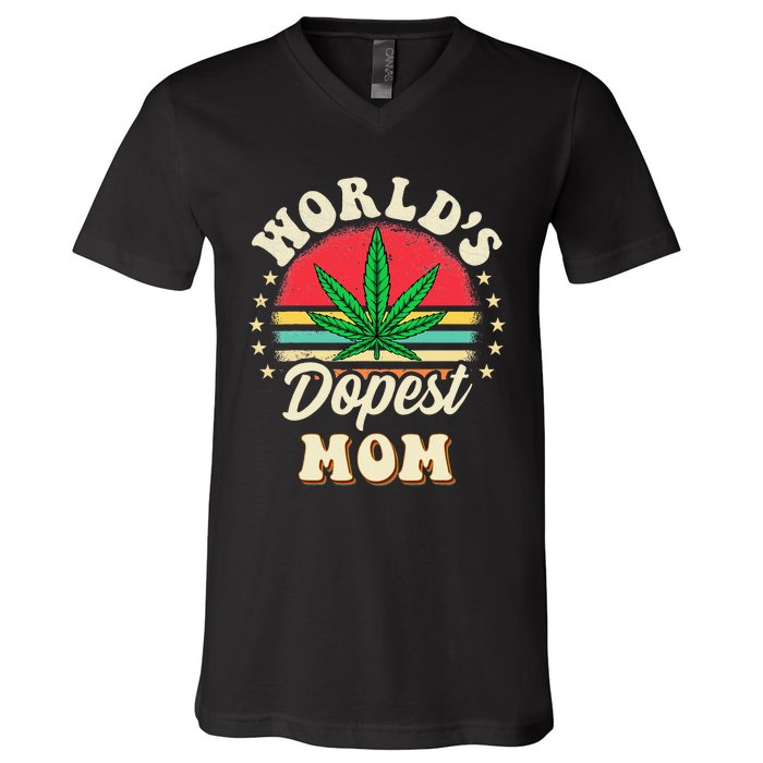 Worlds Dopest Mom Vintage Sunset 420 Family Matching Outfits V-Neck T-Shirt