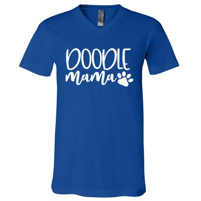 Wo Doodle Mama Gift Dog Paw Goldendoodle Mom Gift V-Neck T-Shirt